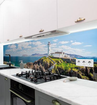 Küchenrückwand Landschaft mit Leuchtturm selbstklebend Hauptbild mit Beispiel