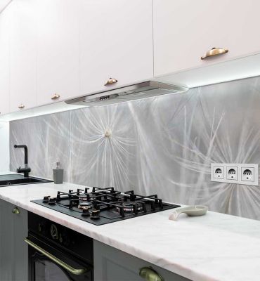 Küchenrückwand Helle Pusteblumen selbstklebend Hauptbild mit Beispiel