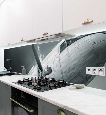 Küchenrückwand Old School Flieger selbstklebend Hauptbild mit Beispiel